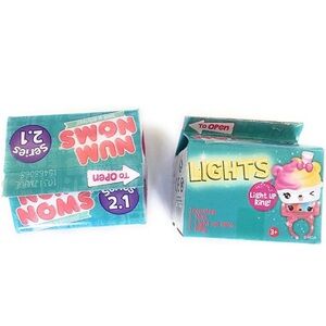 Num Noms Lights Series 2.1 Toy Set - Blue and Pink